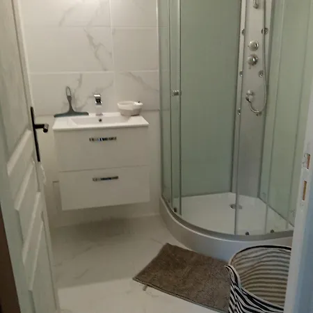 Le Bloo Apartment